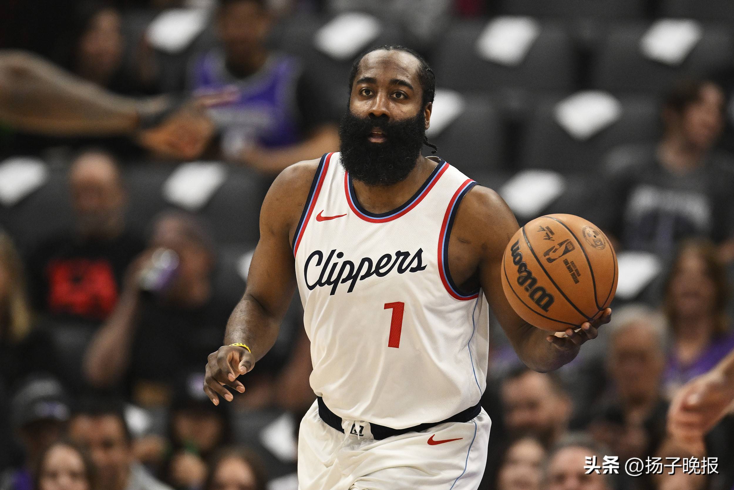 爱游戏入口 -哈登回归赛场，战术调整首场状态亮眼，TL观众沸腾！的简单介绍